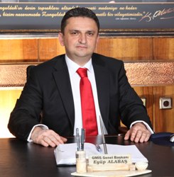 ANNELERİMİZ, SONSUZ ÖZVERİNİN SİMGESİDİR..