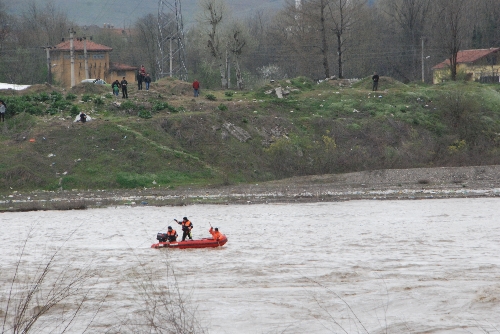 ARAMA KURTARMA ÇALIŞMALARI DEVAM EDİYOR..