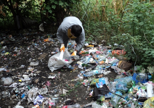 AŞAĞIDAĞ KÖYÜNDEKİ ÇÖP EV TEMİZLENDİ..