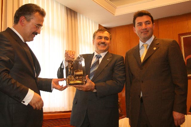 BAKAN EROĞLU: ZONGULDAK İÇİN BÜYÜK DÜŞÜNMELİ