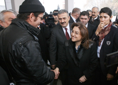 BAKAN ŞAHİN, ZONGULDAKTAN AYRILDI..