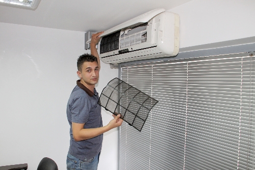 BAKIM YAPILMAYAN KLİMALAR SAĞLIĞI TEHDİT EDİYOR..