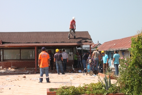 BALIK LOKANTALARI YIKIMI POLİS EŞLİĞİNDE BAŞLADI..
