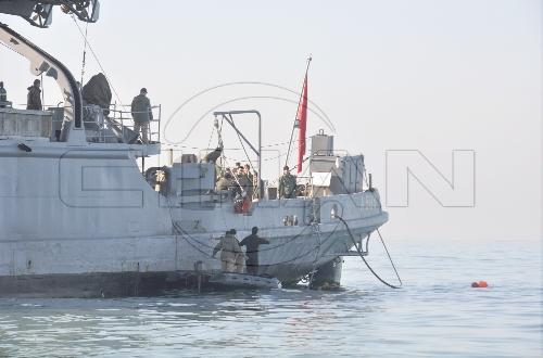 BATAN GEMİNİN MÜRETTEBATINI ARAMA ÇALIŞMALARINA ARA VERİLDİ..