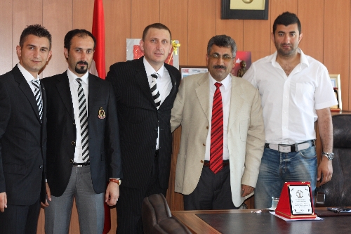 BEŞİKTAŞ TARAFTARLARI DERNEĞİNDEN ZİYARET..