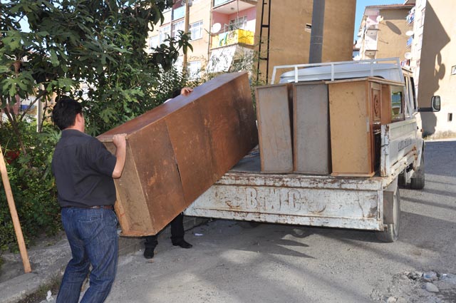 BİR AİLEYE DAHA YARDIM ELİ UZANDI...