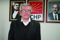 Bir Yanda Sevinç, Bir Yanda Tepki