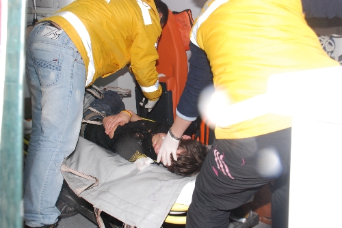 BİRİ 4. KATTAN ATLADI, DİĞERİ İLAÇLA CANINA KIYMAK İSTEDİ..