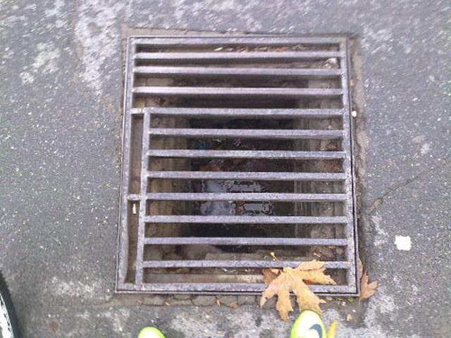 Bu mazgal mahalleyi uyutmuyor ama belediye uyuyor!