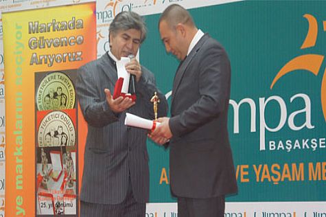 BU ÖDÜL AZİME YAKIŞTI...