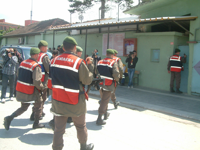 Cezaevinde isyan çıktı, 1 kişi öldü, 1 kişi yaralandı