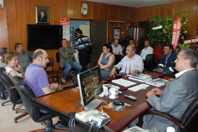 Kartal: Eleştiriler belli sınırlar içerisinde olmalı