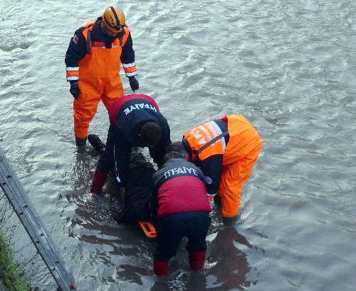 DEREYE DÜŞEN ŞAHIS ÖLDÜ..