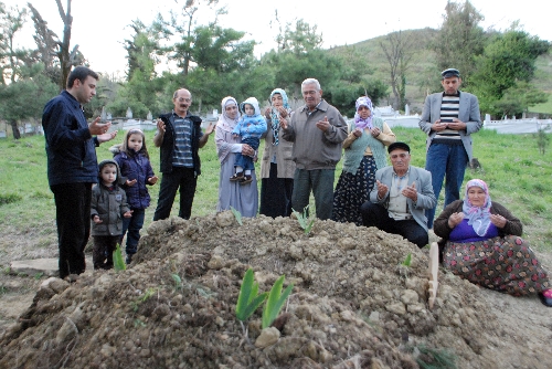 DUALARIMIZLA AMEL DEFTERLERİNİ KAPATMAYACAĞIZ