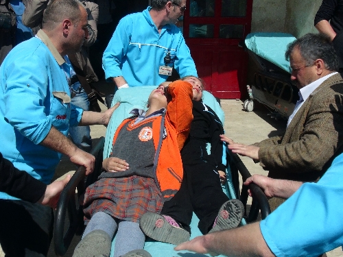 DUMANDAN ZEHİRLENEN 30U AŞKIN ÖĞRENCİ HASTANELERE KALDIRILDI..