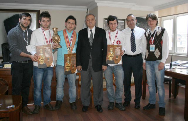 DÜNYA İKİNCİSİ OLDULAR...