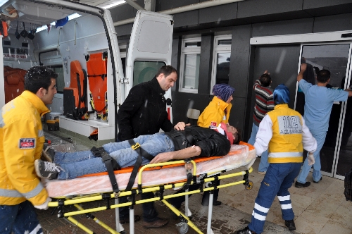 DÜZCEDE KAZA: 3 YARALI..