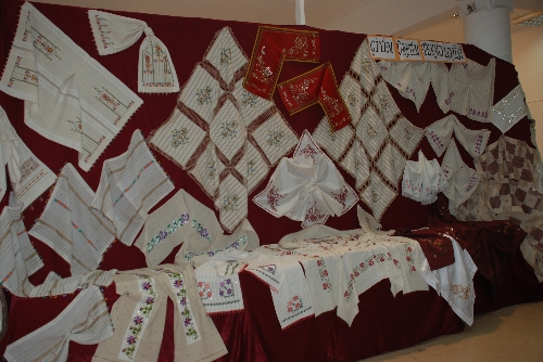 EREĞLİ KIZ TEKNİK VE MESLEK LİSESİ ÖĞRENCİLERİ SERGİ AÇTI..