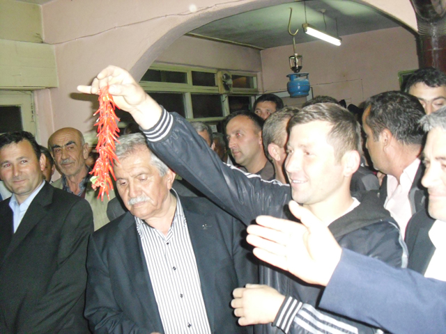 Ereğli Köyleri Posbıyıka acı biber gönderdi...