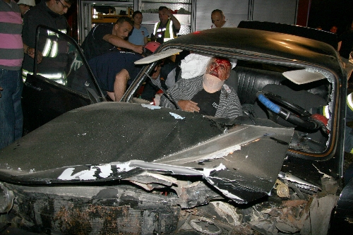 EREĞLİDE KAZA: 1İ ÇOCUK 6 KİŞİ YARALI..