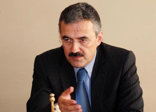 VALİ AYYILDIZIN BOZHANE YORUMU...