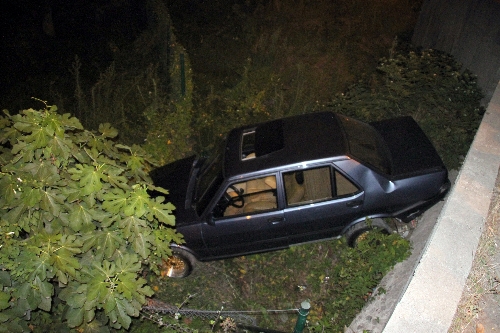 EREĞLİDEKİ KAZADA ARAÇ DEREYE UÇTU..