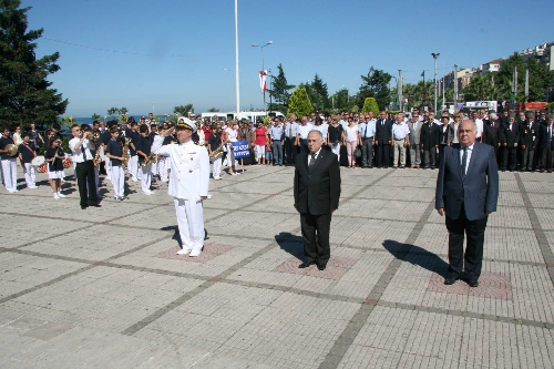 EREĞLİNİN KURTULUŞUNUN 92. YILI KUTLANDI..