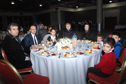 ERGEB VE YILDIRIM KOLEJİ, SAĞLIK ÇALIŞANLARINI BULUŞTURDU..