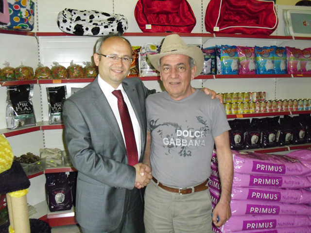 Esnaf, Ercan Candana Belediyeyi şikayet etti