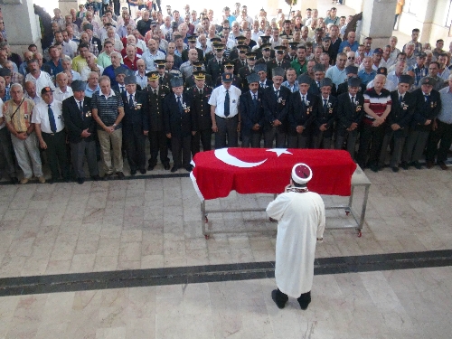 GAZİLER DERNEĞİ ESKİ BAŞKANI SON YOLCULUĞUNA UĞURLANDI..