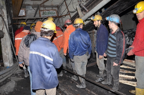 GÖÇÜKTE KALAN İŞÇİYİ KURTARMA ÇALIŞMASI 62 SAATTİR SÜRÜYOR..