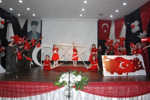 GONCA ÖĞRENCİLERİ MEHMET AKİFİ UNUTMADI..