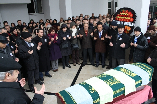 GÖREV YAPTIĞI KURUMDA SON YOLCULUĞUNA UĞURLANDI..