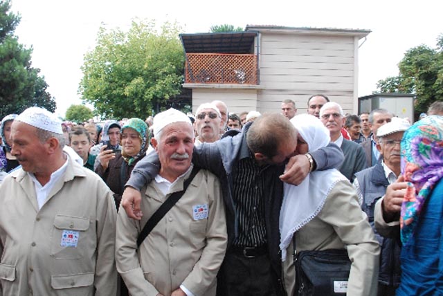 GÜLE GÜLE GİDİN...