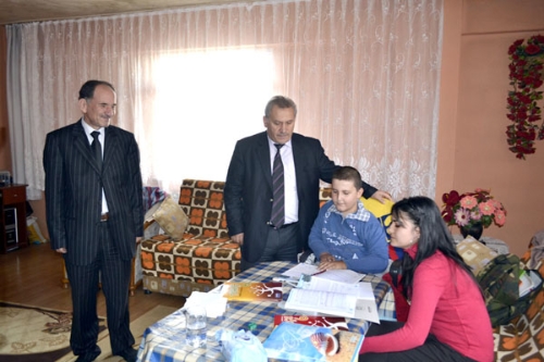 HAYATA YENİDEN TUTUNDU...