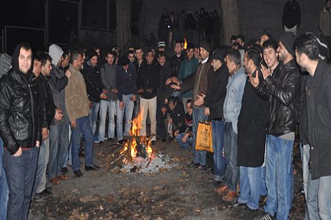 HEMA İŞÇİLERİ EYLEMDE...