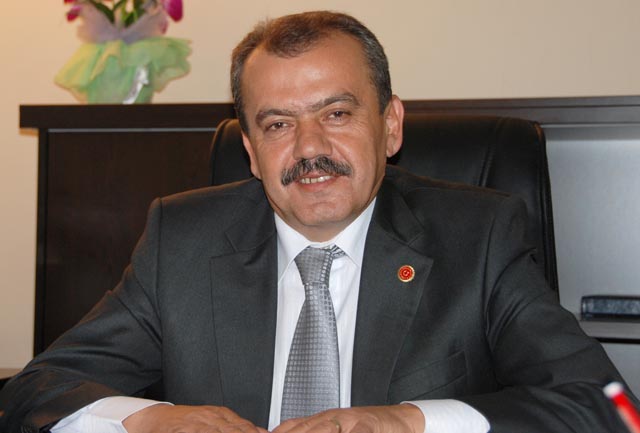 İki öğrenciyi Bulgaristana gönderdi...