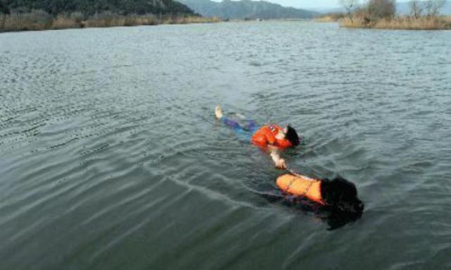 İNTİHAR ETMEK İSTEDİ...