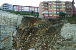 14 Dairelik Apartman Tahliye Edildi