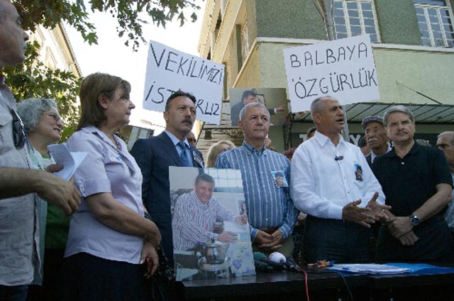 İZMİR VE ZONGULDAKTA AYNI ANDA...