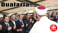 CHP İLÇE BAŞKANI OCAKCININ ABLASI, DUALARLA SON YOLCULUĞUNA UĞURLANDI