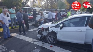 Yayaya yol vermek istediKarşı şeride geçti...