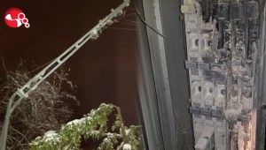 Devrildi, yangın çıktı Mahalle ışıksız kaldı...