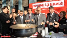 MHP, AŞURE DAĞITTI