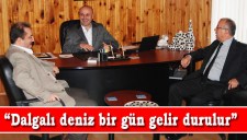 DOSTLAR, YALNIZ BIRAKMIYOR