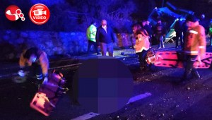 FECİ KAZA..2ölü ve yaralılar...AYRINTILAR BELLİ OLUYOR...