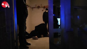 Alkolü aldı Ekiplere zor anlar yaşattı…