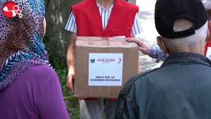 Mesut Özil; Ramazanda hemşehrilerine sahip çıktı