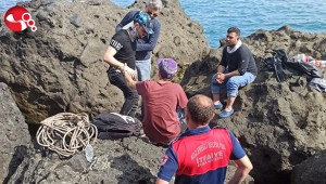 Kayalıklardan düştü