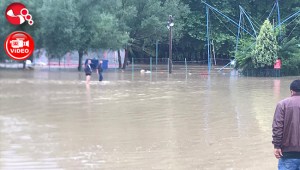 Midilli Parkı sel bastı
